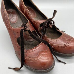 Born BOC Heels with Velvet ties